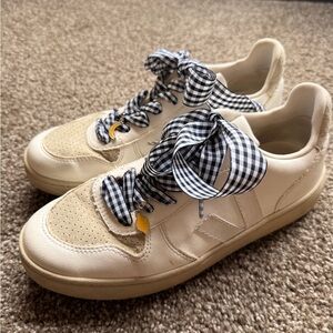 VEJA with checkered laces and fruit charms